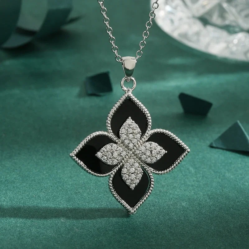 The Luxe Clover Necklace, two-color malachite four-leaf flower pendant luxury temperament necklace.gift for Queen