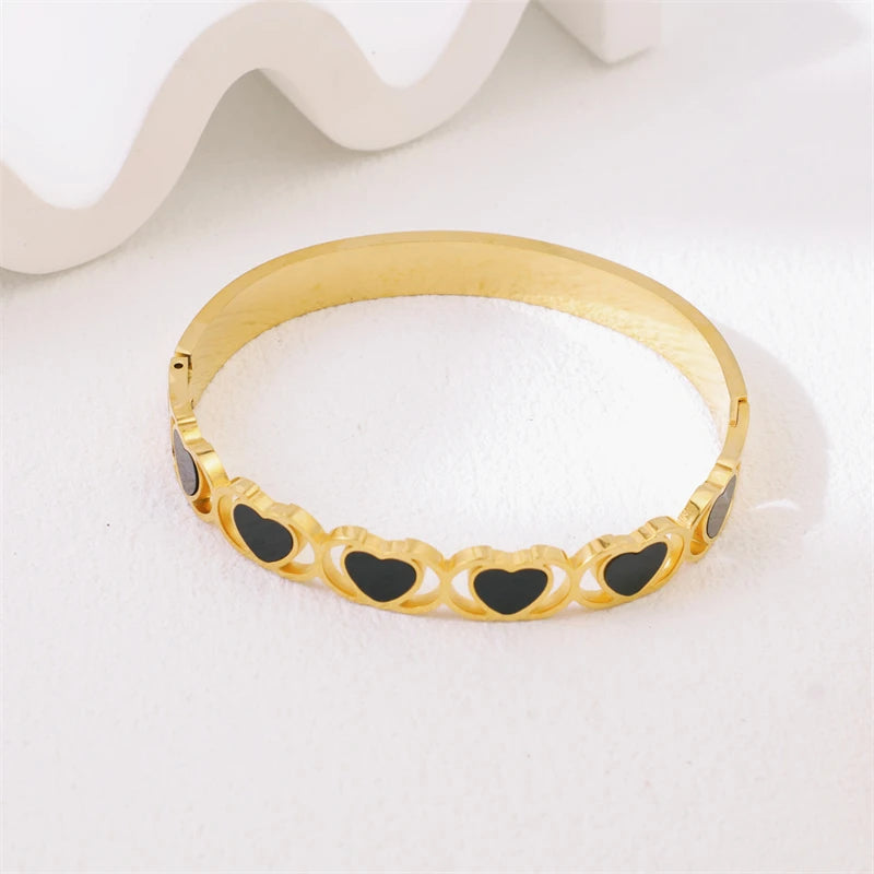 Statement 316L Stainless Steel 2025 New Fashion Jewelry Young Style Love Heart Charm Bangle Bracelets for Women Lover